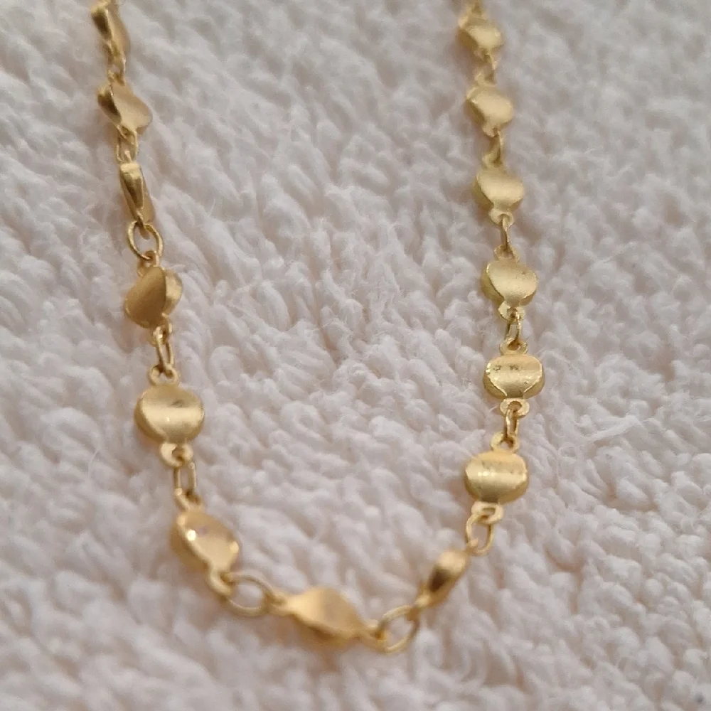 Gold Necklace and Earring Set - Picture 4 of 5